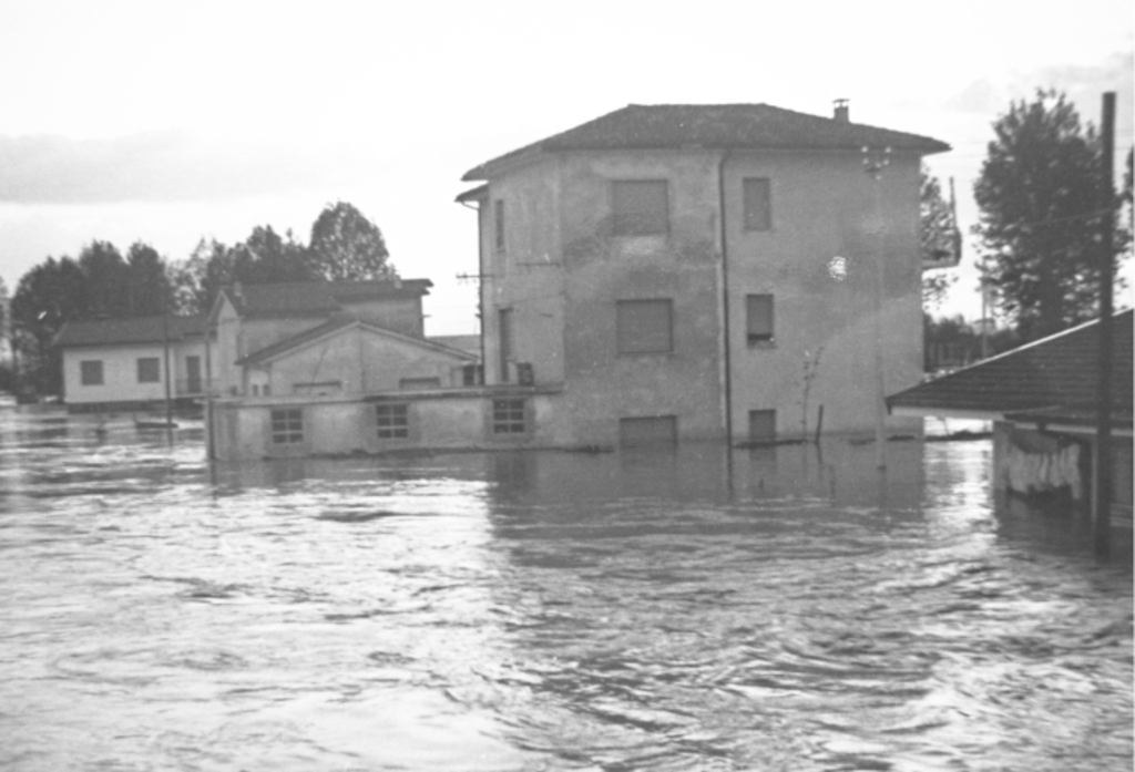 Zona delle Crosere allagata