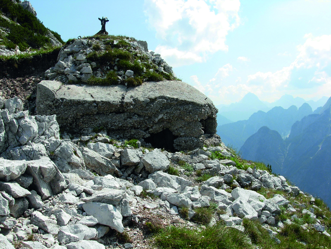 Fortificazione in cima alla vetta